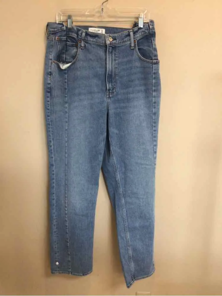 ABERCROMBIE & FITCH SIZE 14 Ladies JEANS