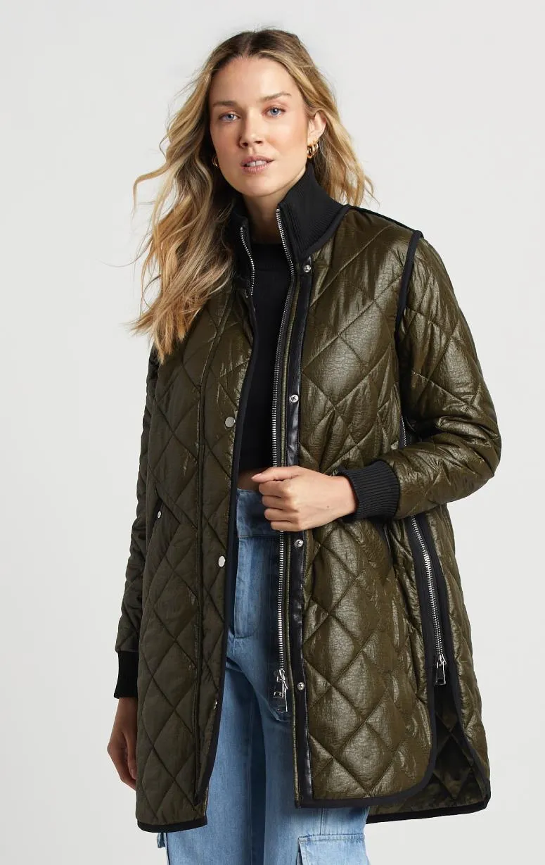 Adroit Quilted Coat for All Seasons - Elegant Seven-Eighths Length