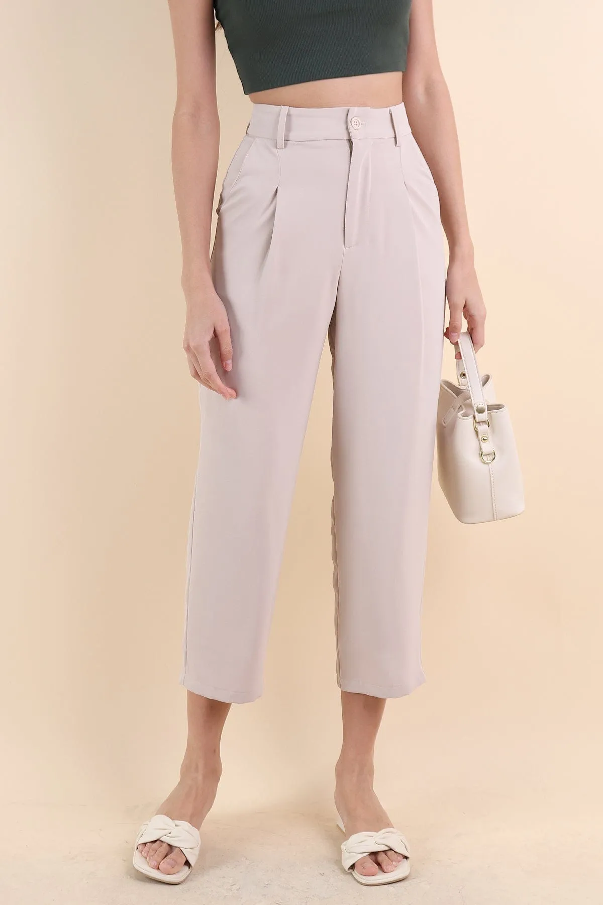 ARI TAPERED TROUSERS IN ECRU