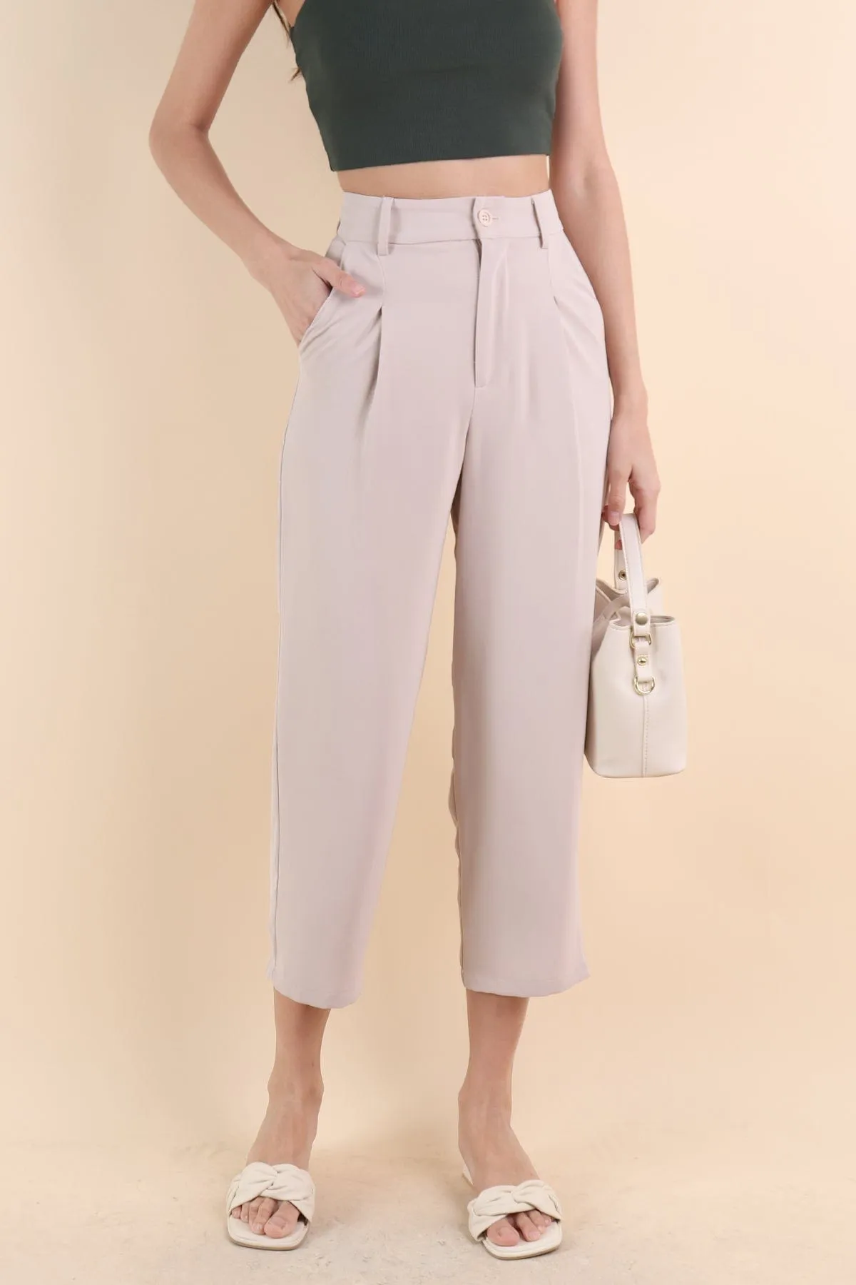 ARI TAPERED TROUSERS IN ECRU