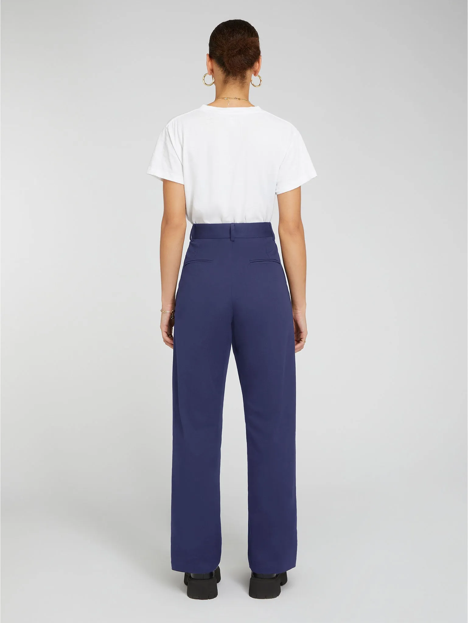 Cinnamon Relaxed Trousers in Navy