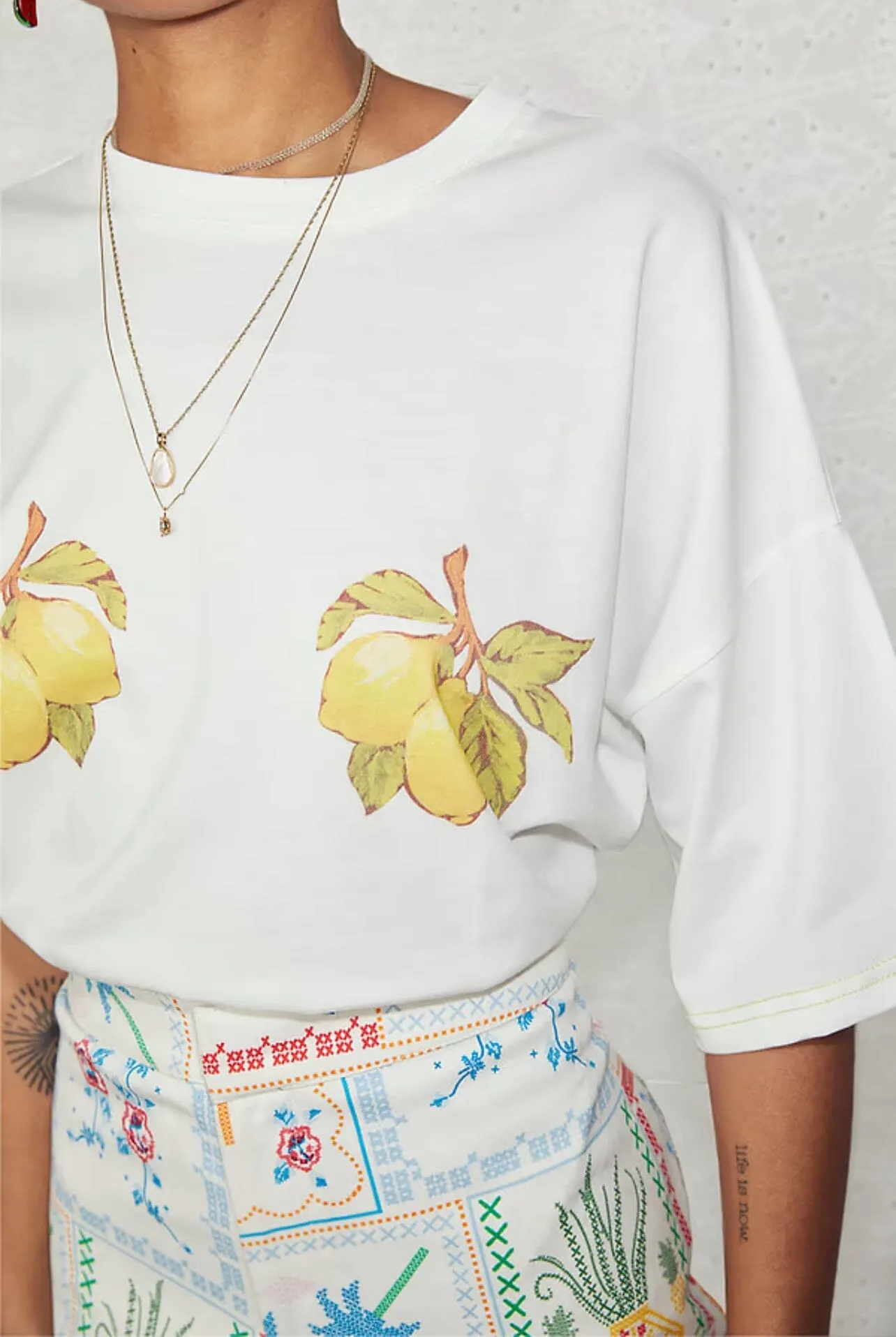 LEMON T-SHIRT - WHITE