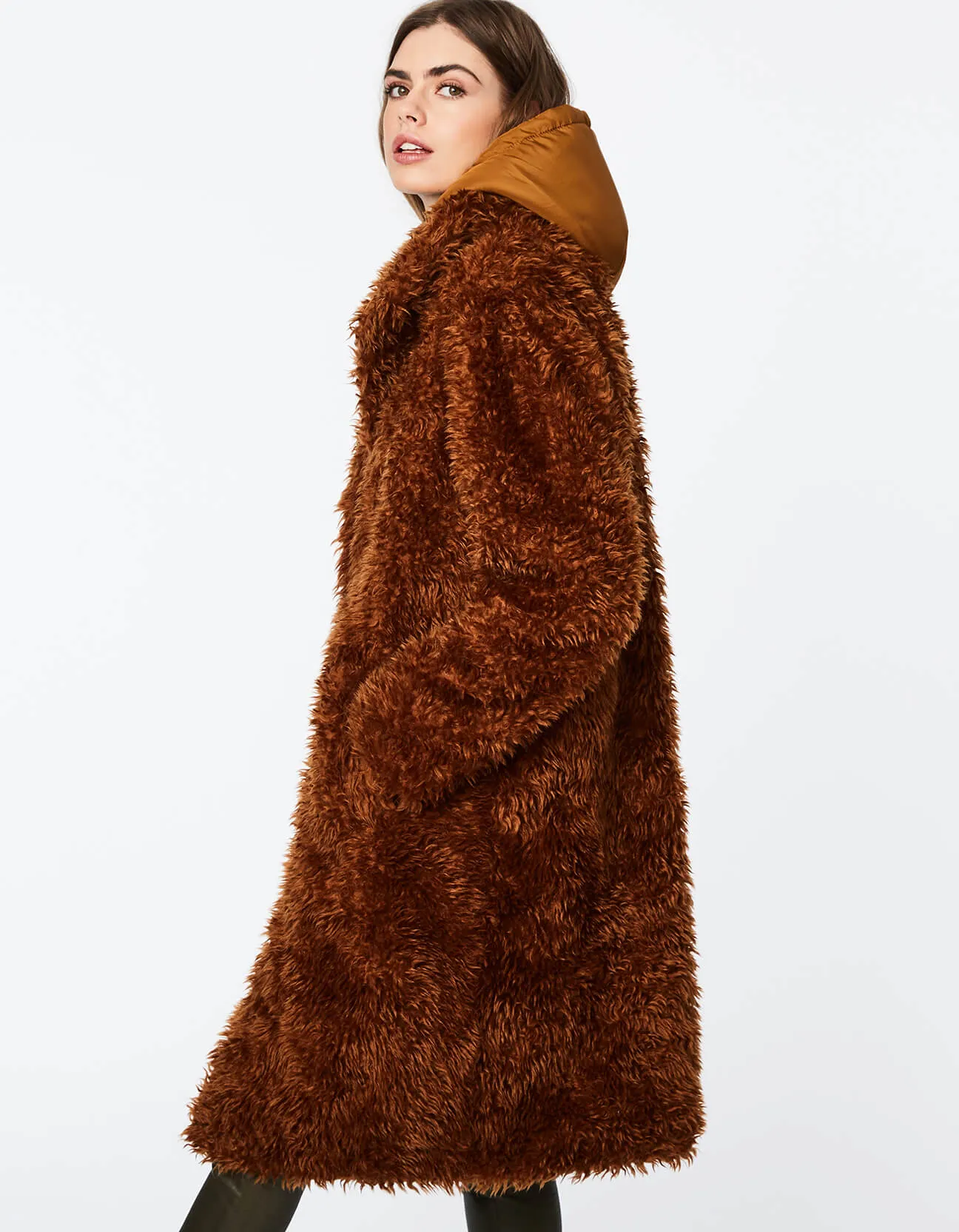 Soft and Luxurious Double Layer Faux Fur Coat.