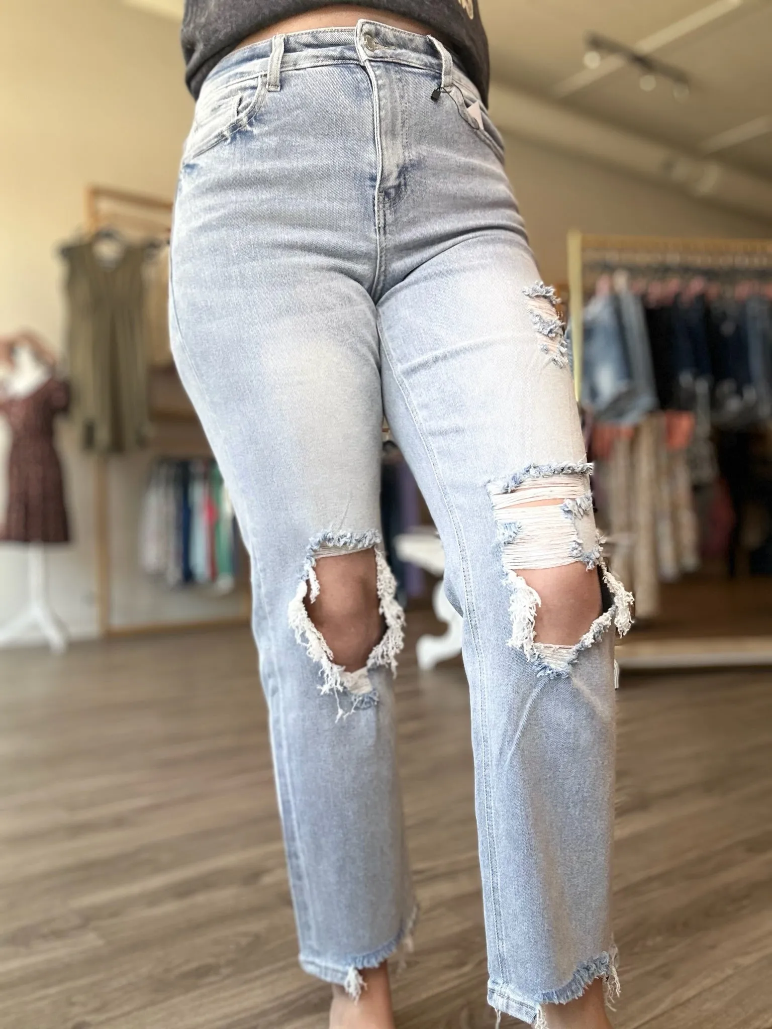 Vervet Super High Rise Distressed Jeans